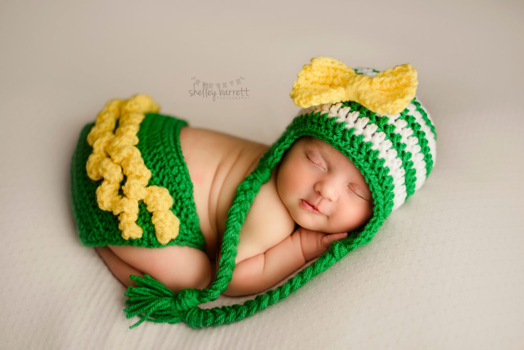 Shelley Barrett Photography | Newborn Baby Girl | Pensacola, Pace, Milton, Gulf Breeze, Navarre, Florida Panhandle | Photographer, Portrait Pictures Photo Pic