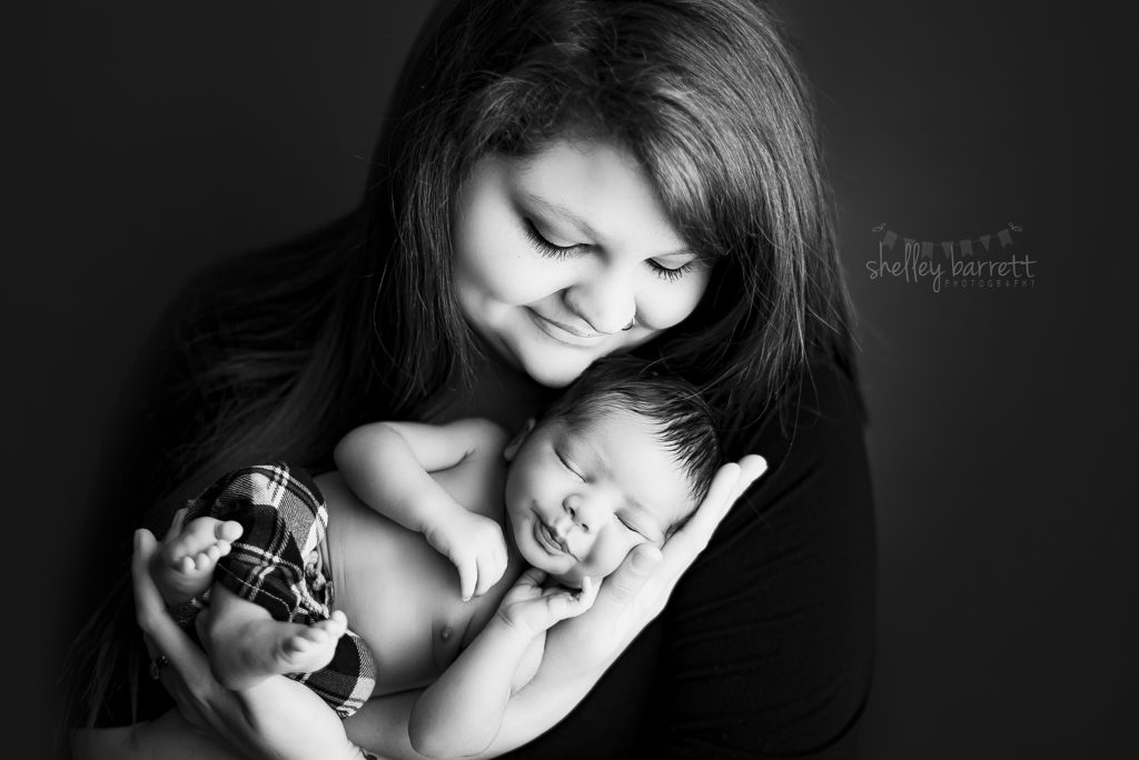 shelley-barrett-photography-newborn-baby-boy-portrait-photographer-bear-checkered-plaid-camping-pensacola-pace-milton-navarre-gulf-breeze-jay-gulf-shores-orange-beach-mobile-florida-panhandle